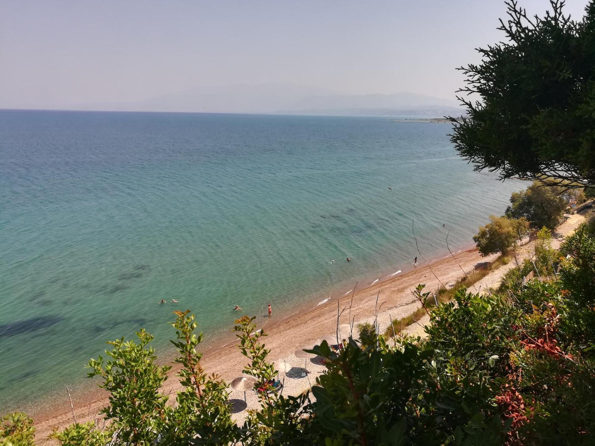 Koralli Sea View Hotel Káto Ahaía Kültér fotó