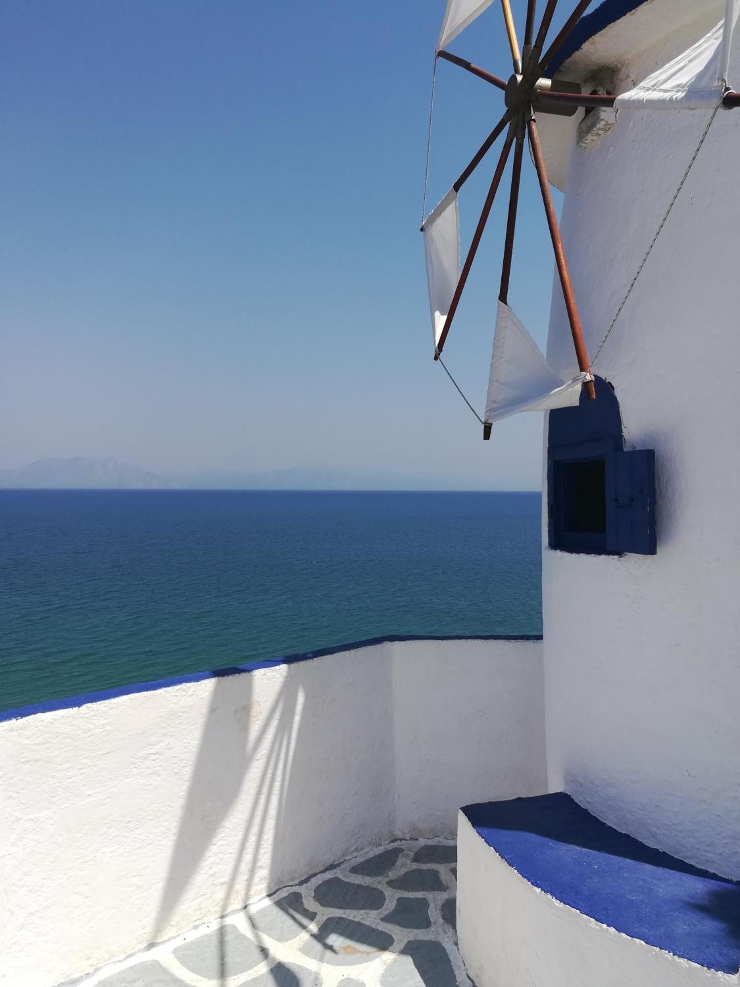 Koralli Sea View Hotel Káto Ahaía Kültér fotó