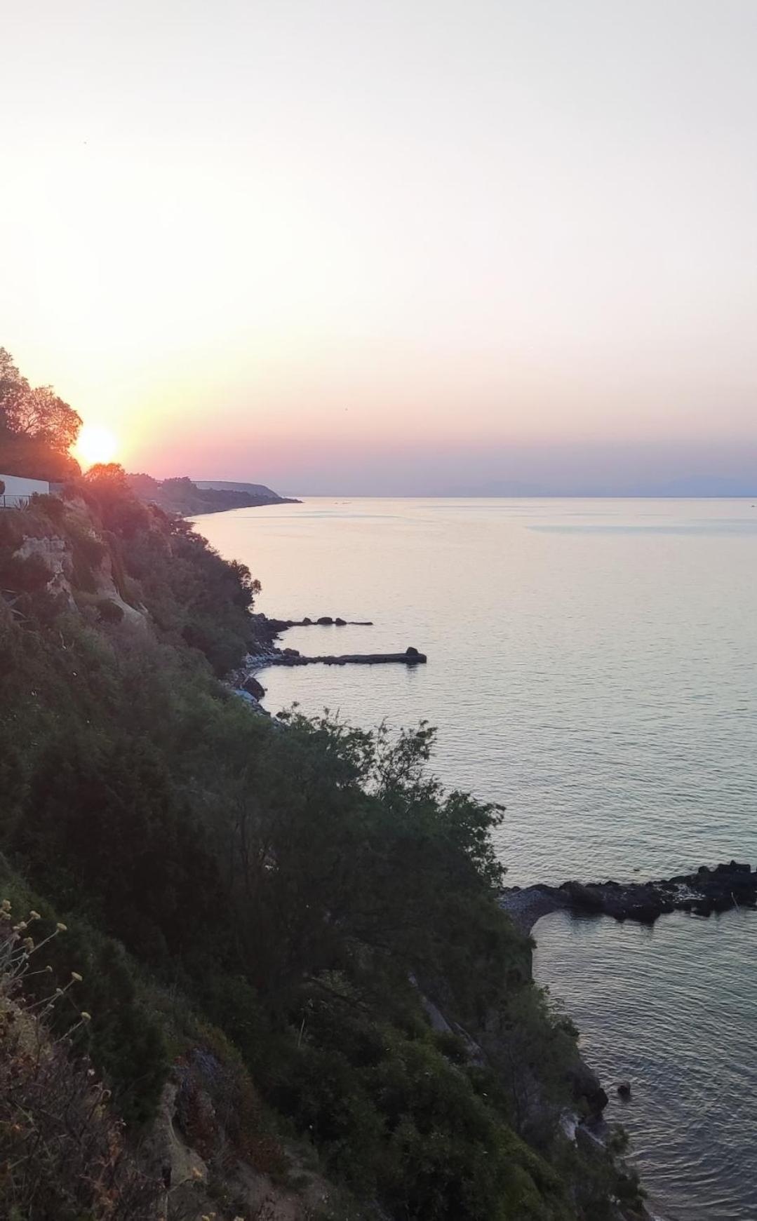 Koralli Sea View Hotel Káto Ahaía Kültér fotó